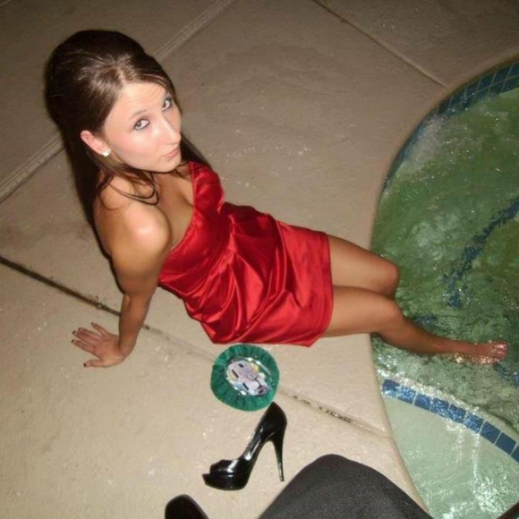 Meet your Posher, Kerstyn! โฃ - Picture 11 of 17